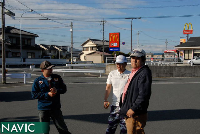 クリックでフルサイズのイメージを表示する