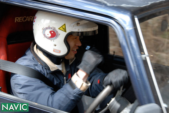 クリックでフルサイズのイメージを表示する