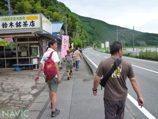 クリックでフルサイズのイメージを表示する